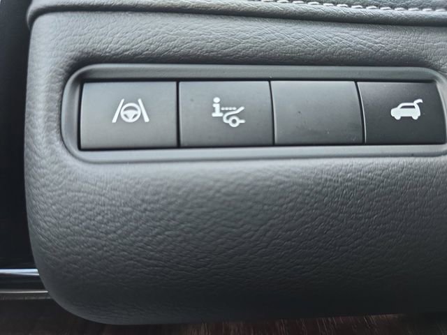 New 2026 Nissan Armada SL w/ Captain's Chari Seat Package image 10