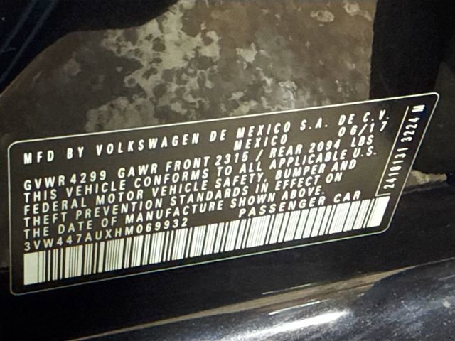 Used 2017 Volkswagen GTI SE image 30