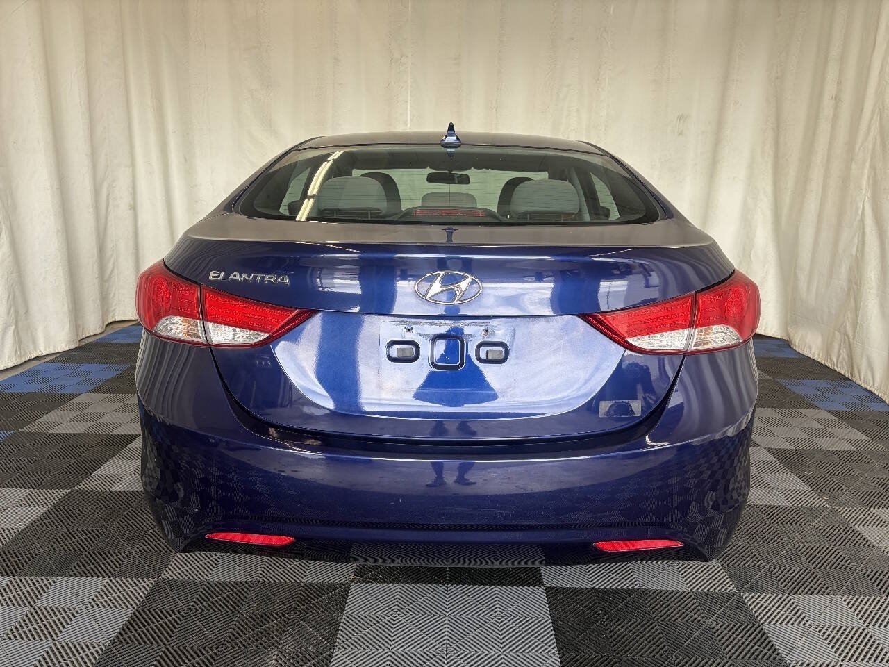 Used 2011 Hyundai Elantra GLS FWD image 7