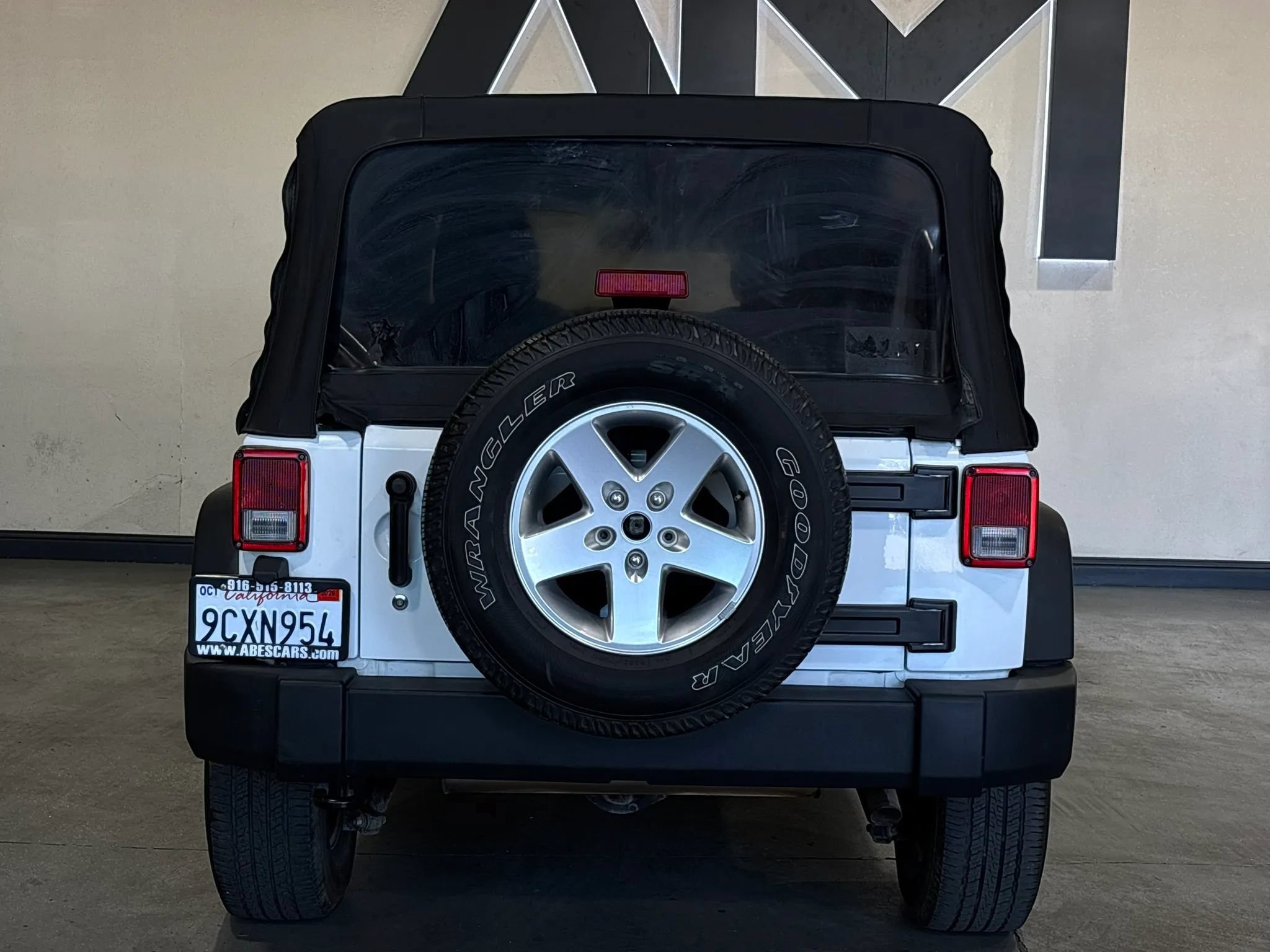 Used 2015 Jeep Wrangler Unlimited Sport w/ Quick Order Package 24S AWD/4WD image 5