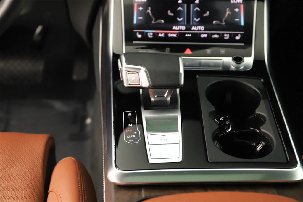 Certified 2025 Audi Q8 Prestige w/ Prestige Package image 21