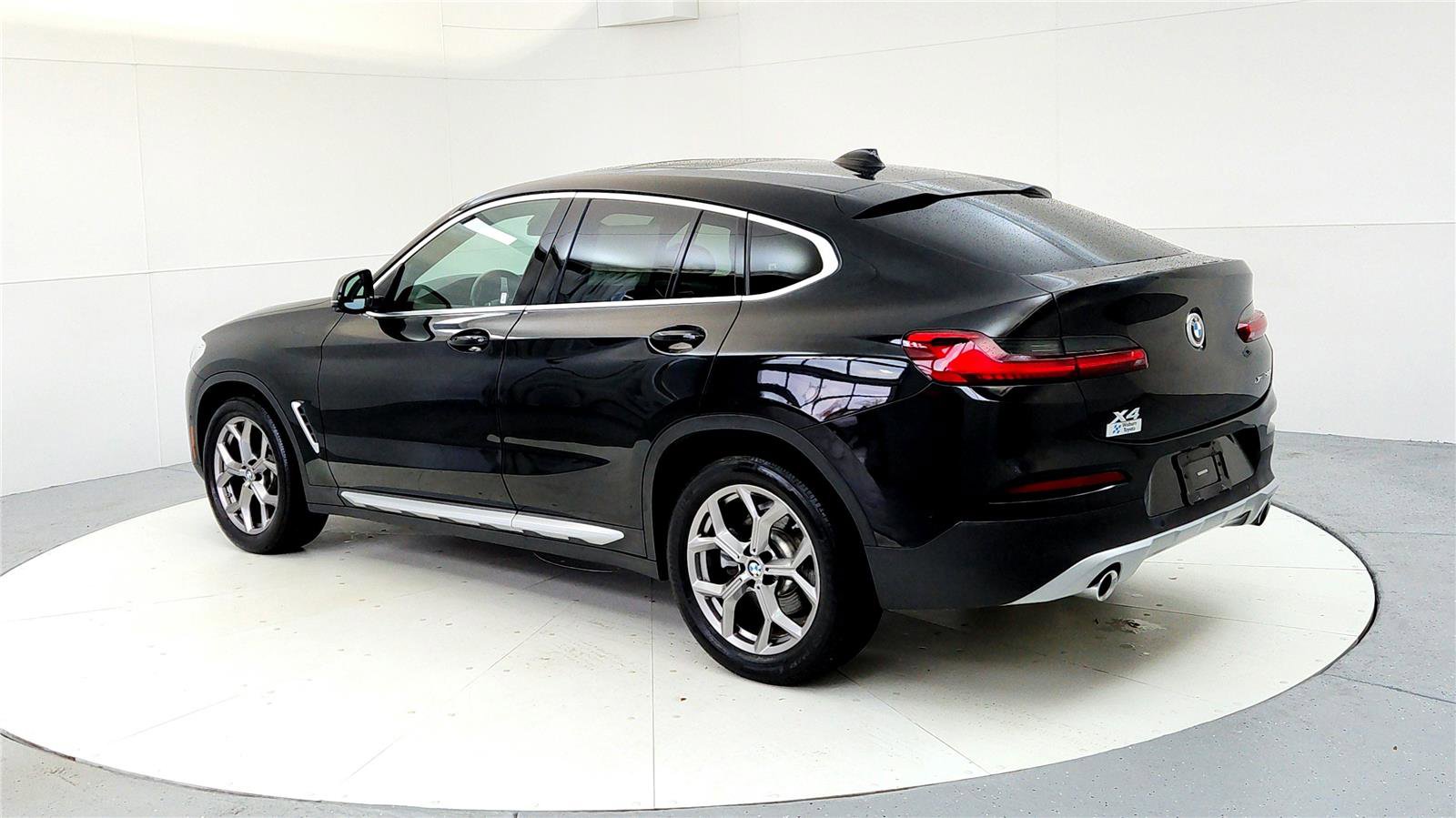 Used 2020 BMW X4 xDrive30i w/ Premium Package image 4