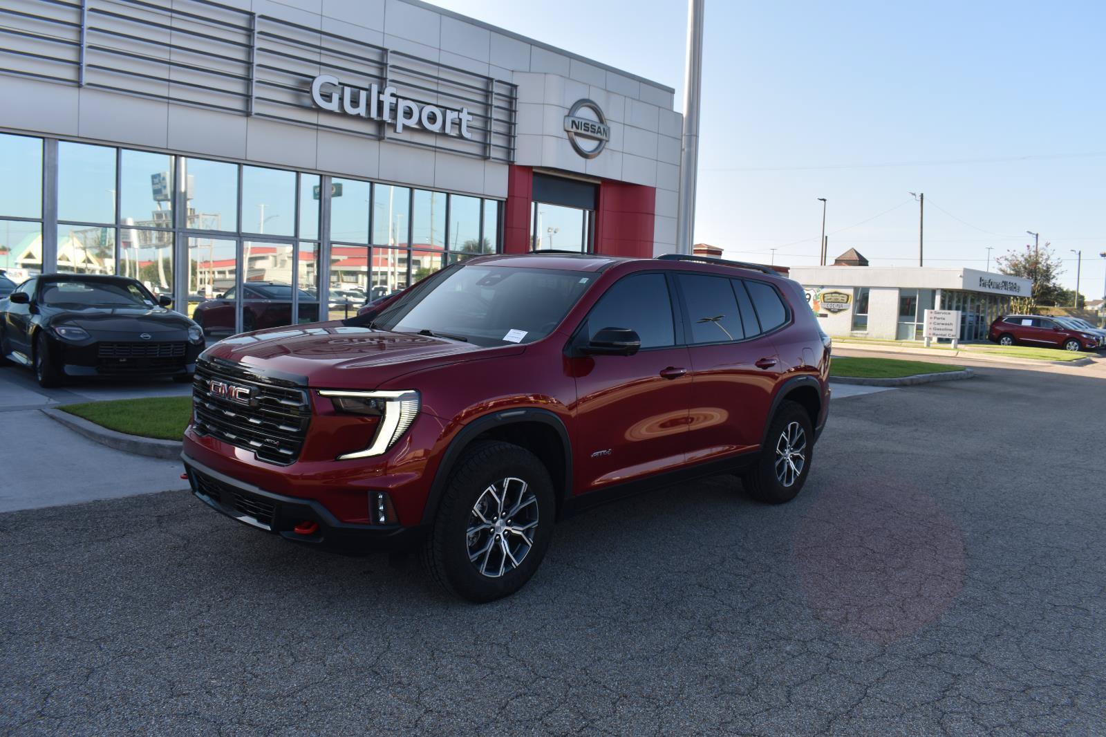 Used 2026 GMC Acadia AT4 w/ Luxury Package AWD/4WD image 2