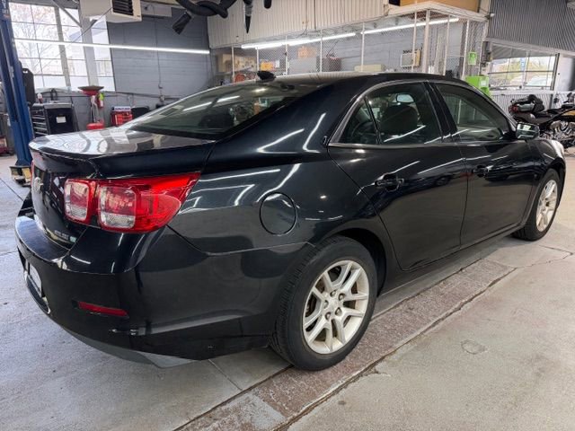 Used 2013 Chevrolet Malibu Eco w/ Power Convenience Package FWD image 4