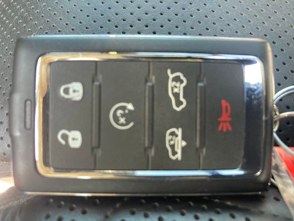 New 2024 Jeep Grand Wagoneer L Series III w/ Rear Seat Video Group 1 image 30