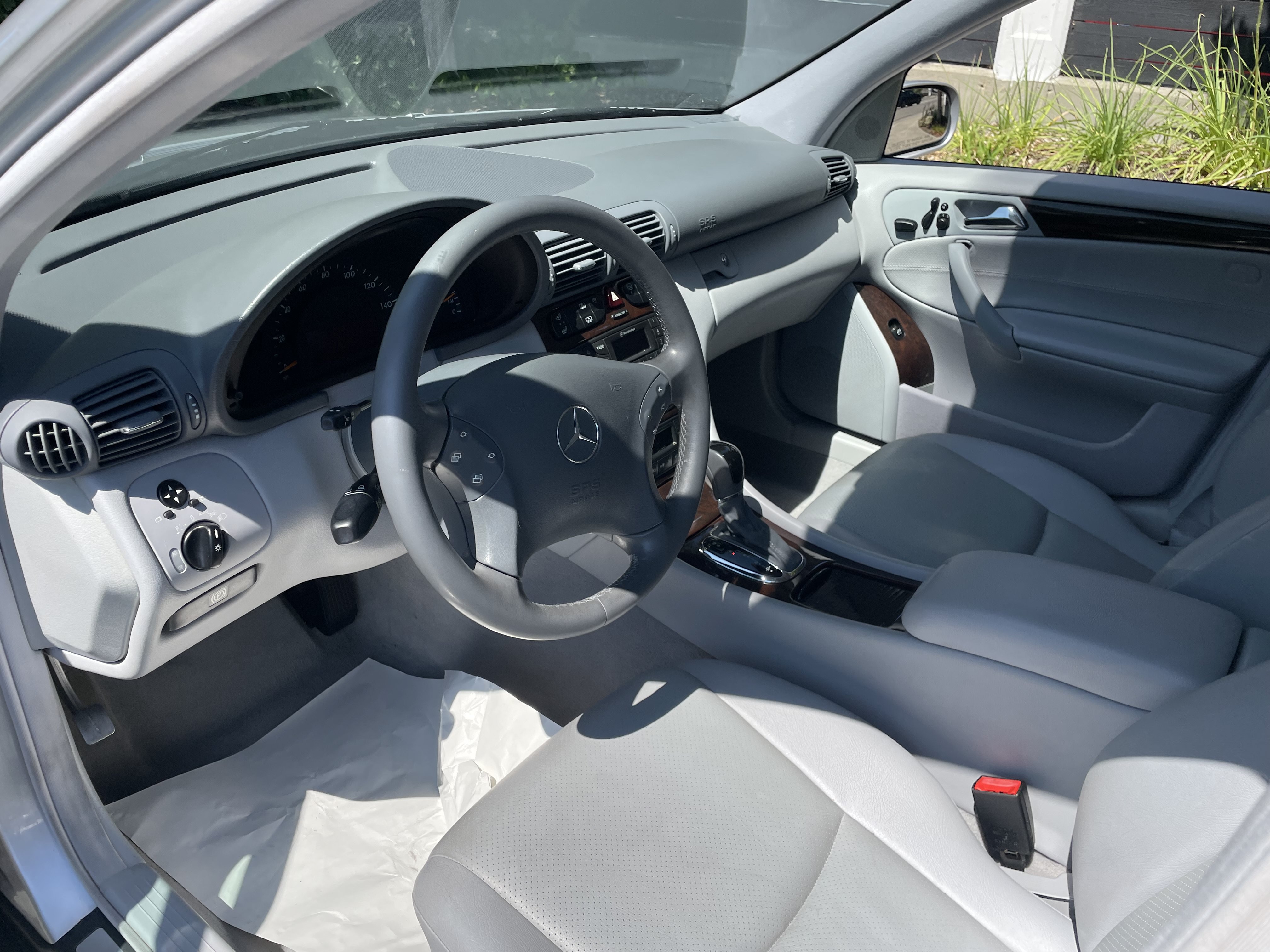 Used 2003 Mercedes-Benz C 320 Sedan image 16
