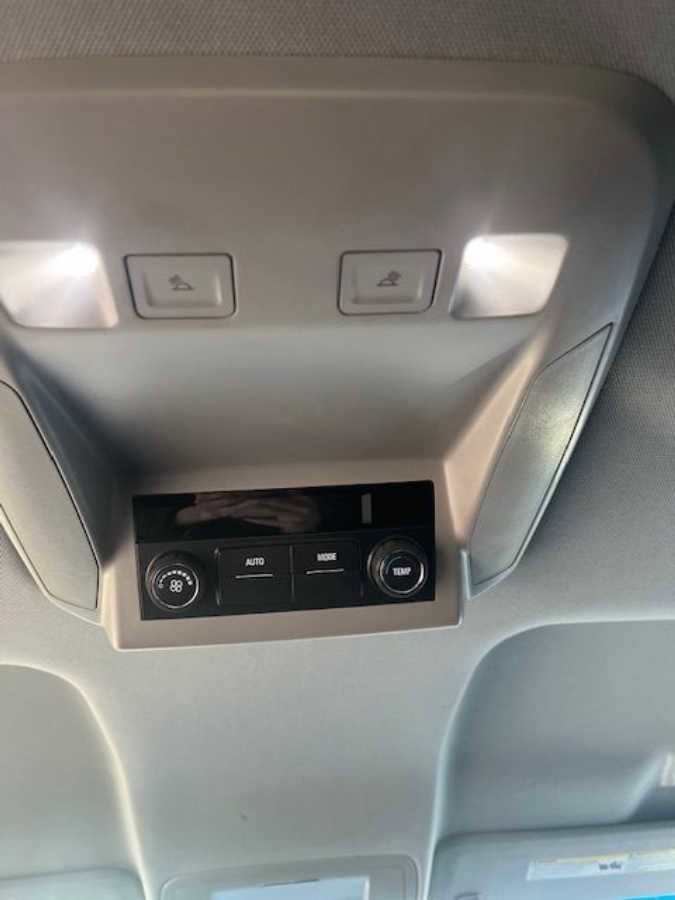 Used 2015 GMC Yukon SLE w/ Convenience Package image 17