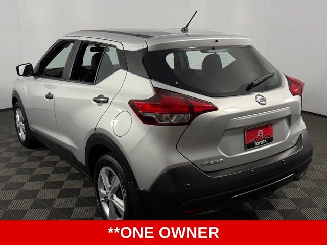 Used 2020 Nissan Kicks S image 6