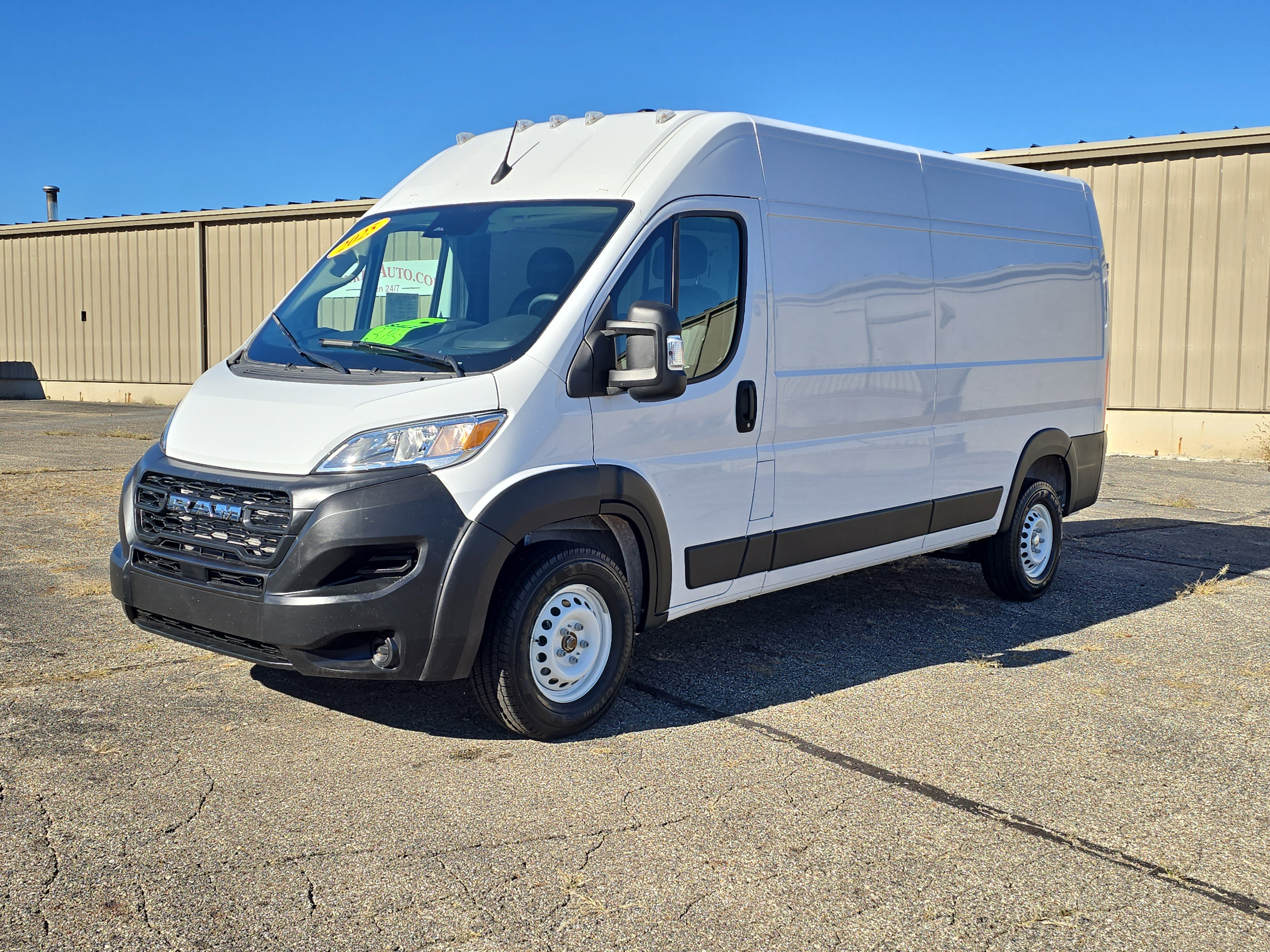 Used 2025 RAM ProMaster 2500 w/ Storage Group image 2