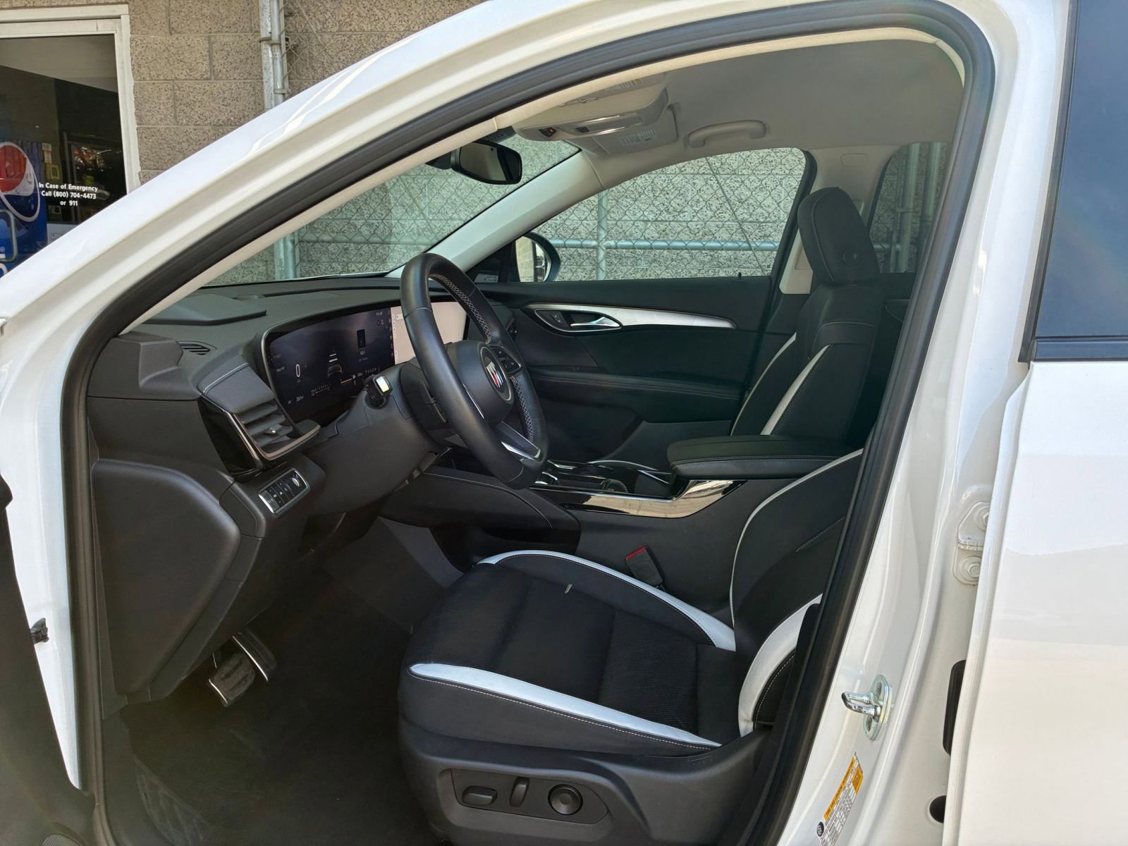 Used 2024 Buick Envision Sport Touring image 28