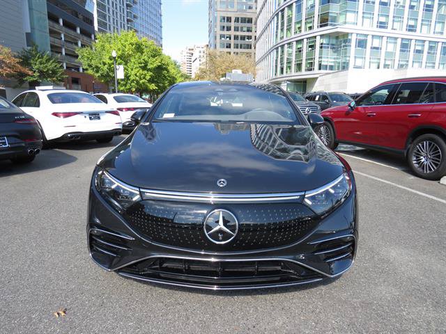 Used 2023 Mercedes-Benz EQS 580 4MATIC Sedan image 6