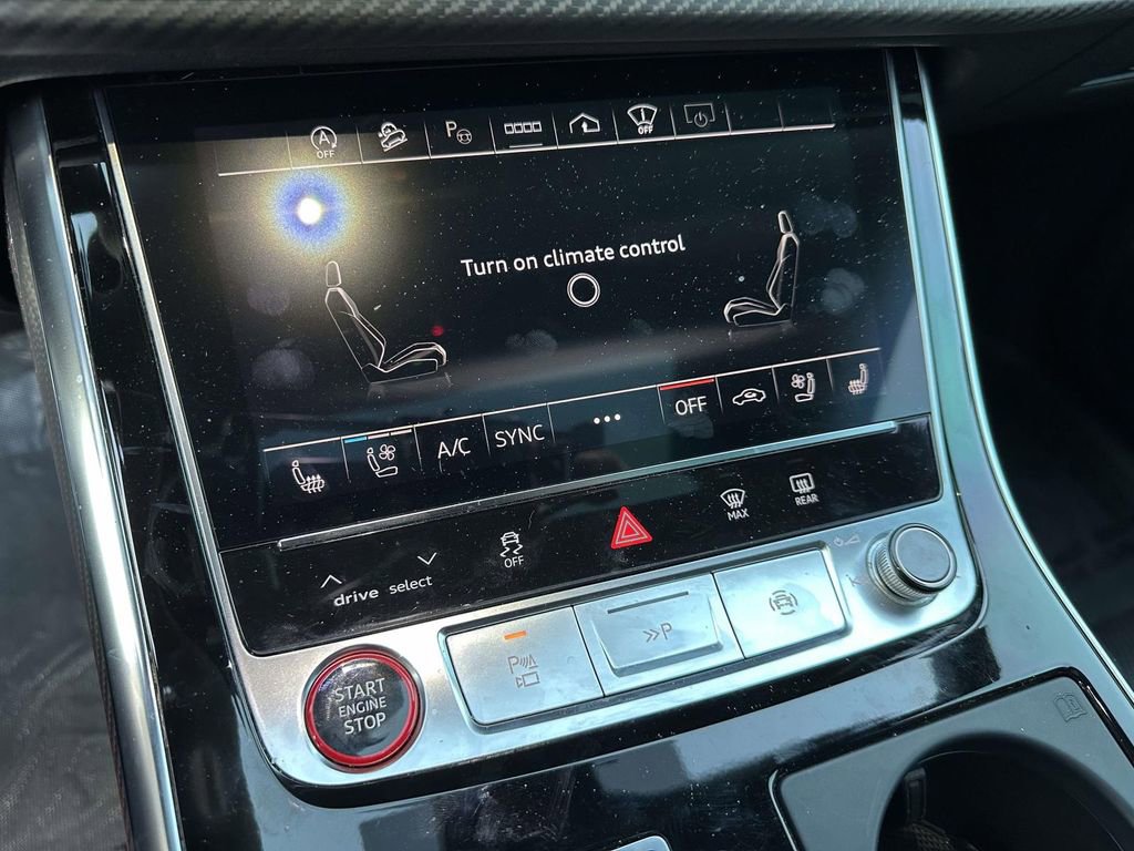 Used 2024 Audi RS Q8 image 30