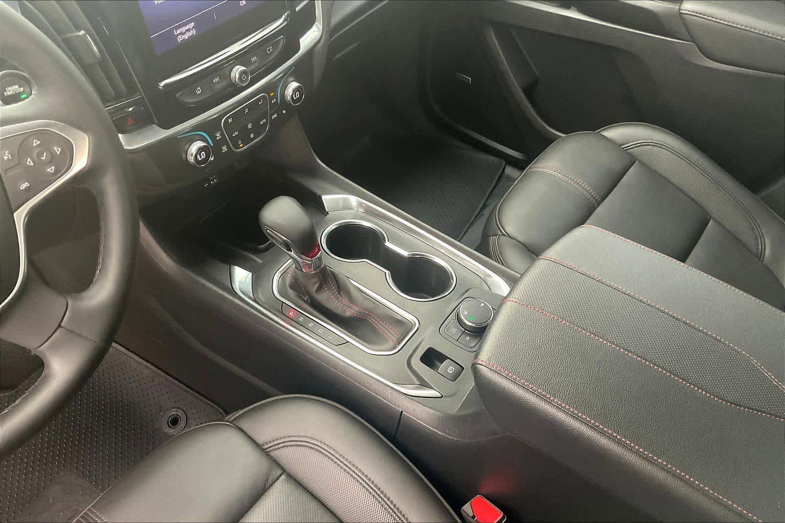 Used 2023 Chevrolet Traverse RS image 17