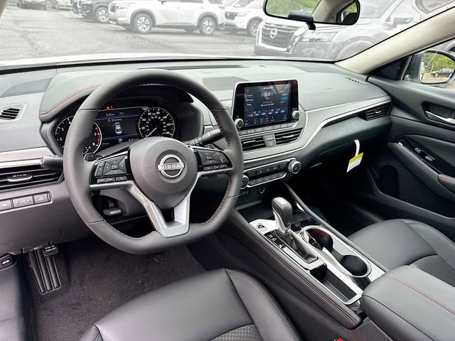 New 2025 Nissan Altima 2.5 SR image 6
