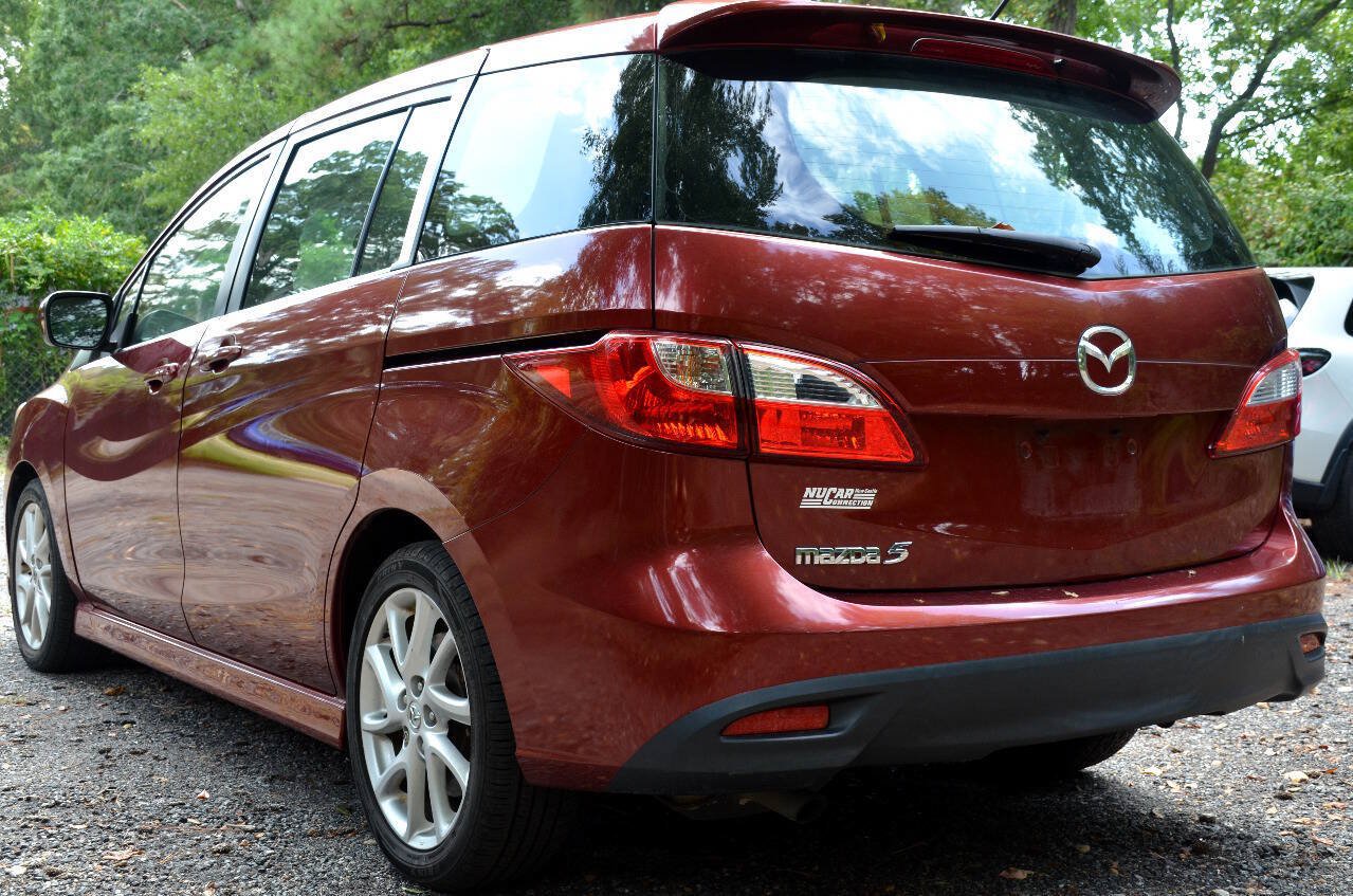 Used 2012 MAZDA MAZDA5 Touring w/ Moonroof & Audio Pkg FWD image 6