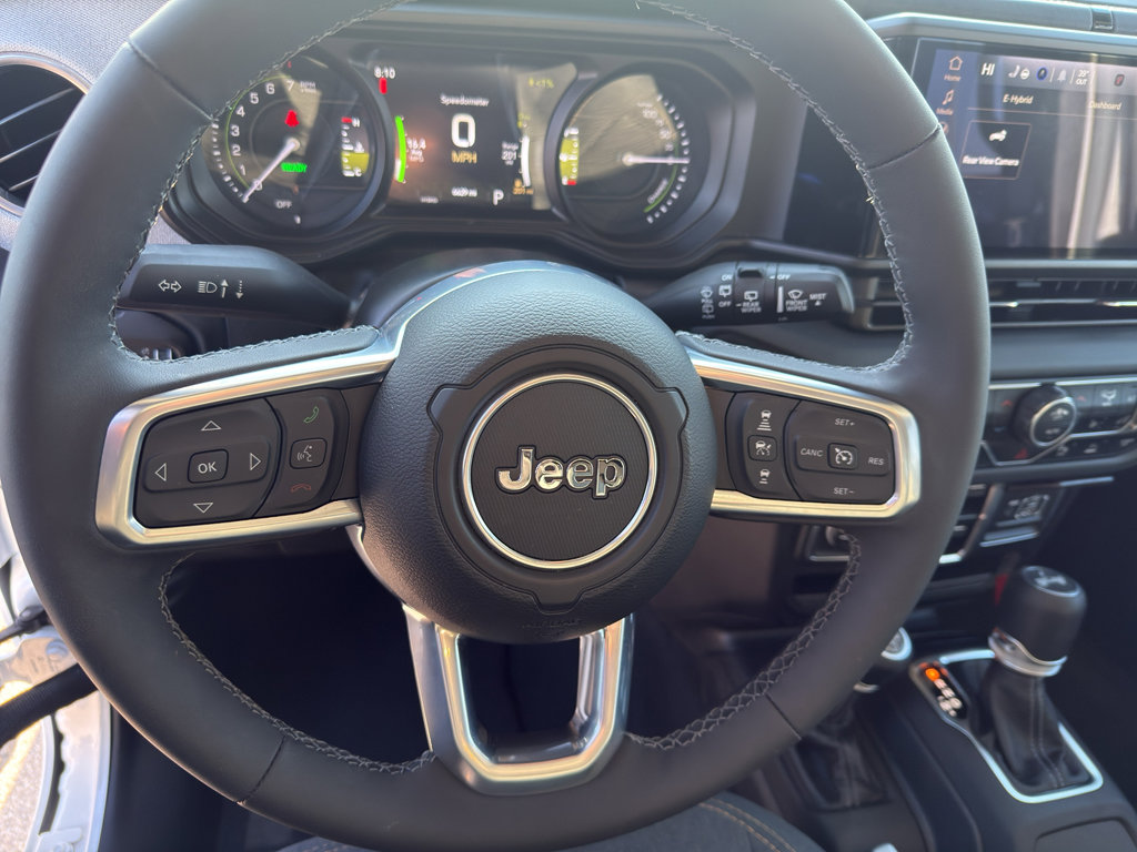 Used 2025 Jeep Wrangler Sahara w/ Safety Group image 16