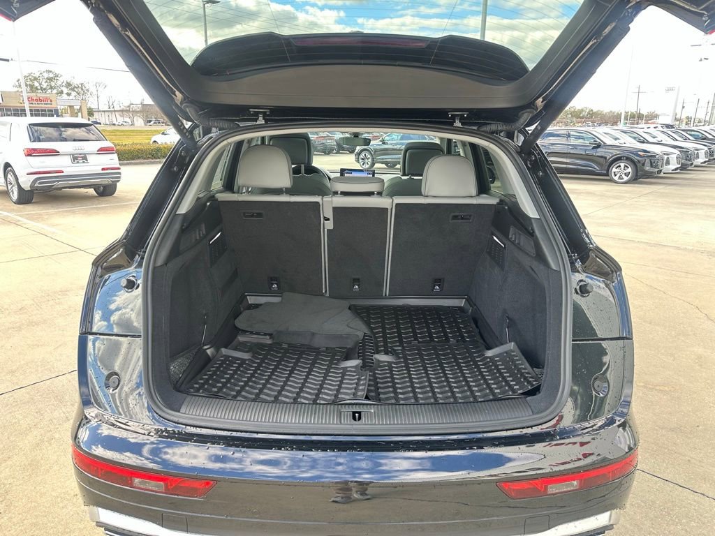 Used 2025 Audi Q5 2.0T Premium Plus w/ Premium Plus Package AWD/4WD image 23
