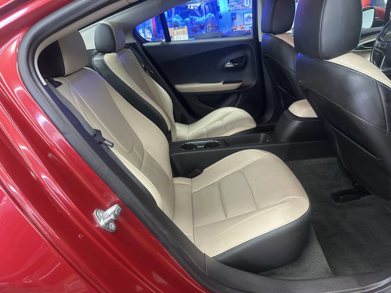 Used 2012 Chevrolet Volt Premium w/ Premium Trim Package image 23