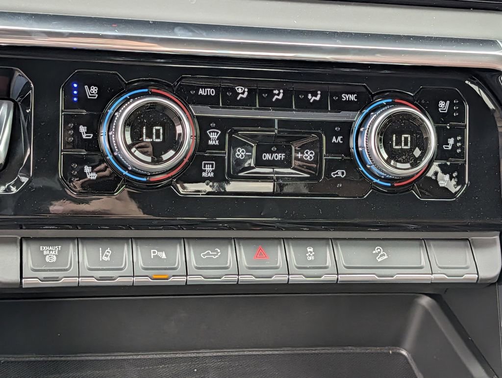 New 2026 GMC Sierra 2500 Denali Ultimate image 14