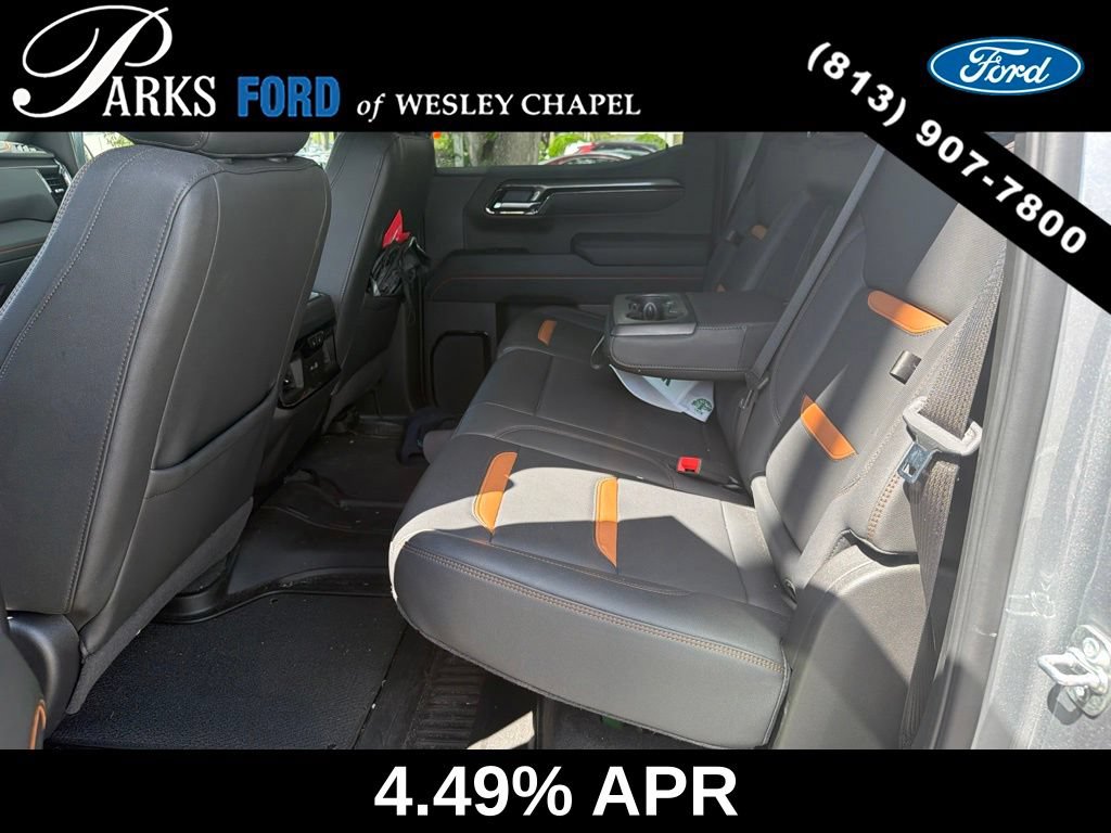 Used 2025 GMC Sierra 1500 AT4 w/ AT4 Premium Package AWD/4WD image 9