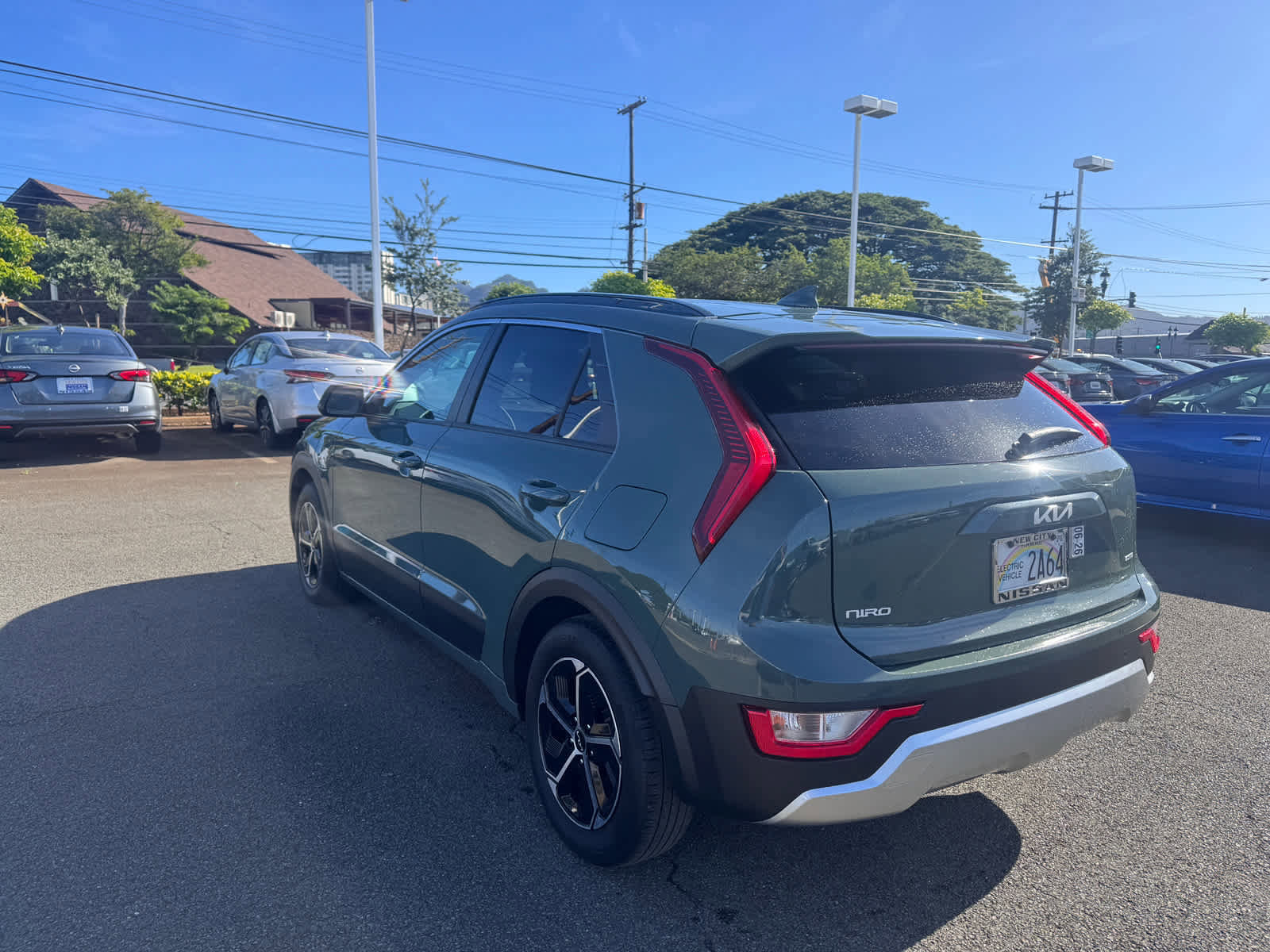 Used 2023 Kia Niro EX image 4