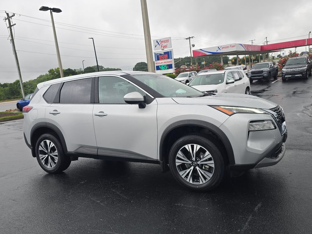 Used 2023 Nissan Rogue SV