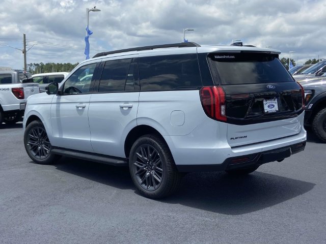 New 2026 Ford Expedition Platinum w/ Stealth Appearance Package AWD/4WD image 4