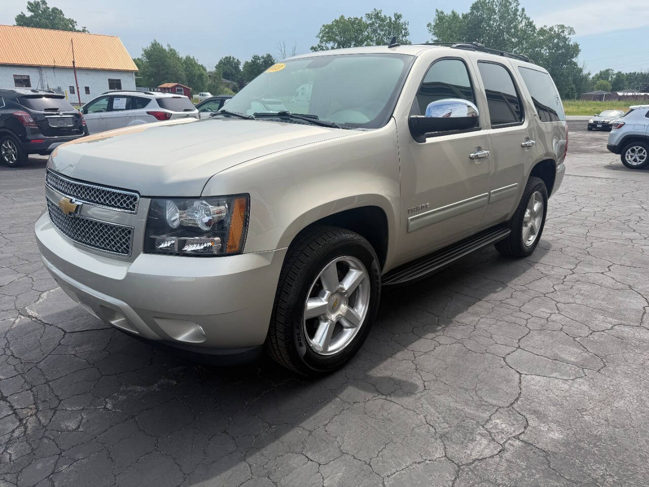 Used 2013 Chevrolet Tahoe LT w/ All-Star Edition AWD/4WD image 3