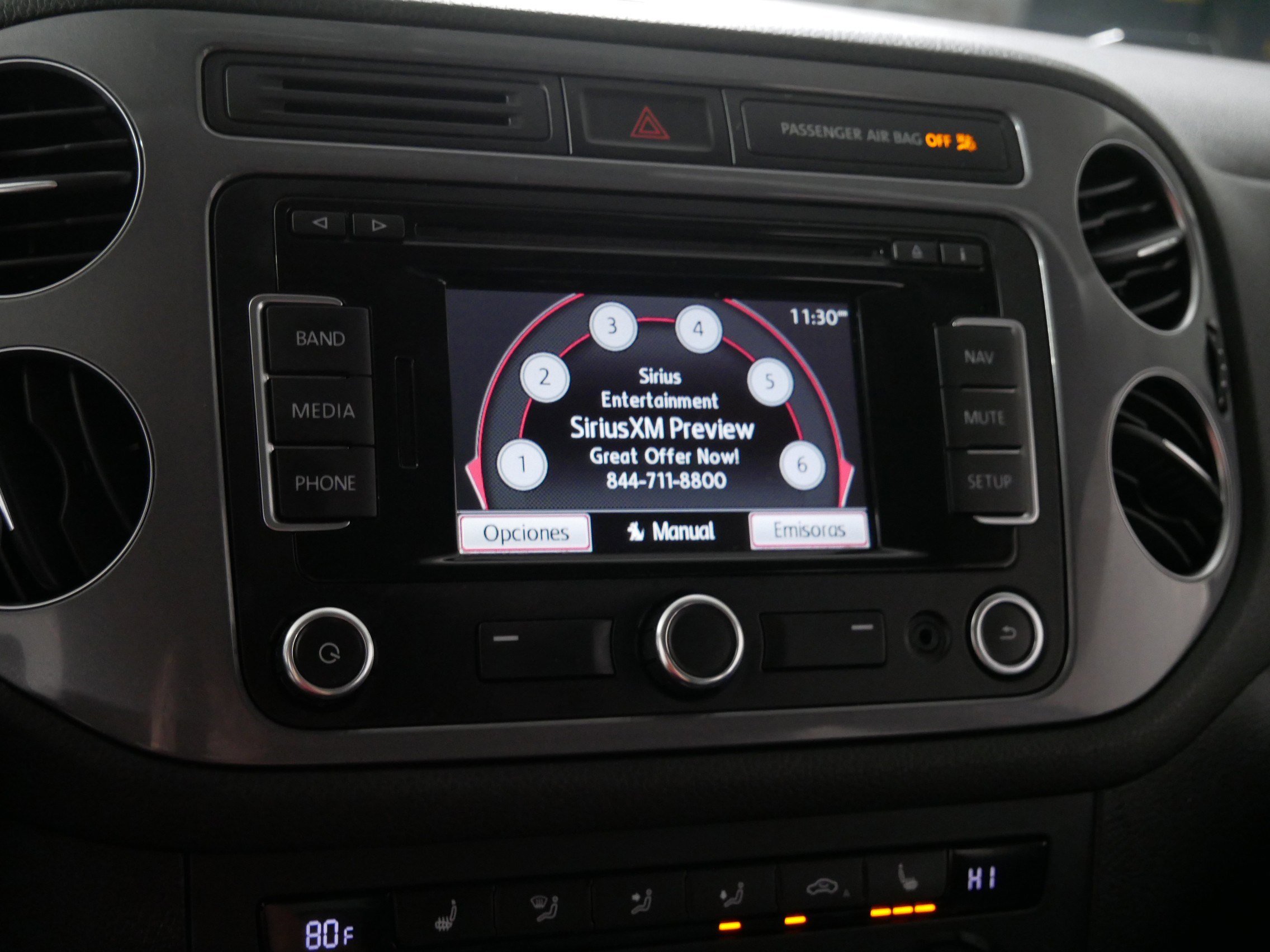 Used 2014 Volkswagen Tiguan SEL AWD/4WD image 22