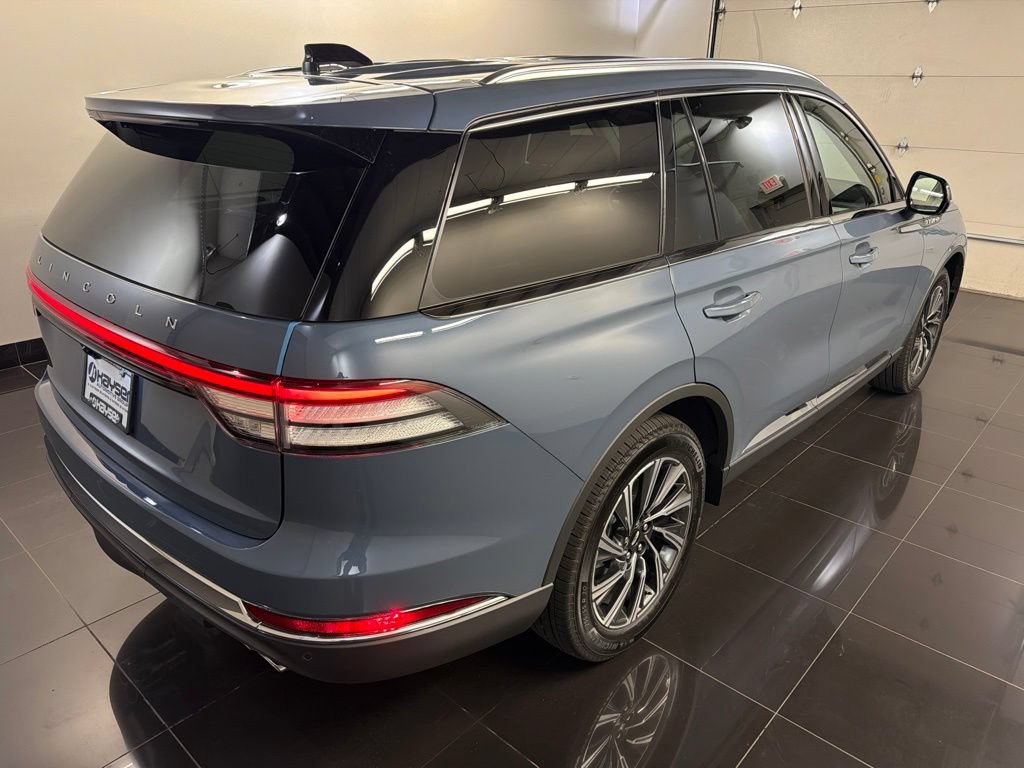 New 2026 Lincoln Aviator AWD image 6