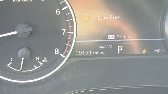 Used 2024 Nissan Pathfinder SL image 26