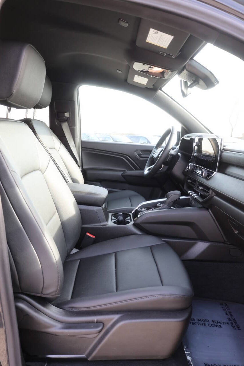 Used 2026 Chevrolet Colorado Trail Boss image 15