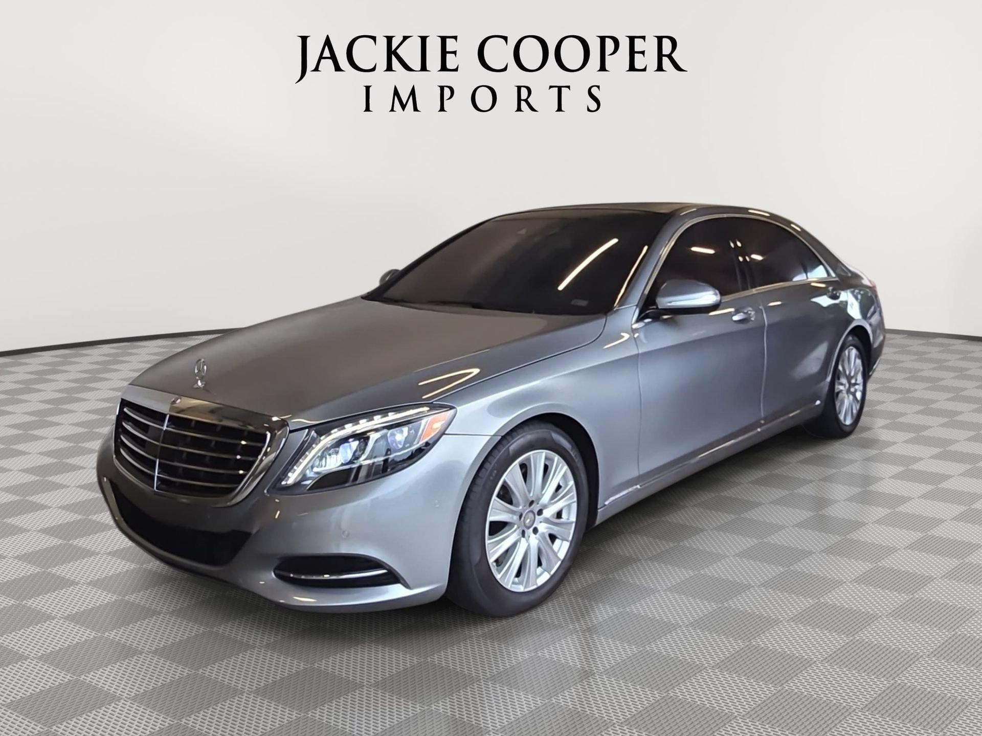 Used 2015 Mercedes-Benz S 550 4MATIC Sedan image 1