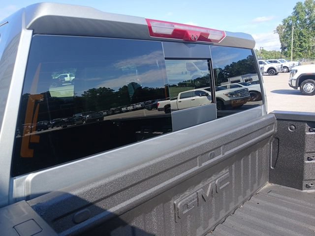 Used 2025 GMC Sierra 2500 AT4 w/ AT4 Premium Plus Package AWD/4WD image 9