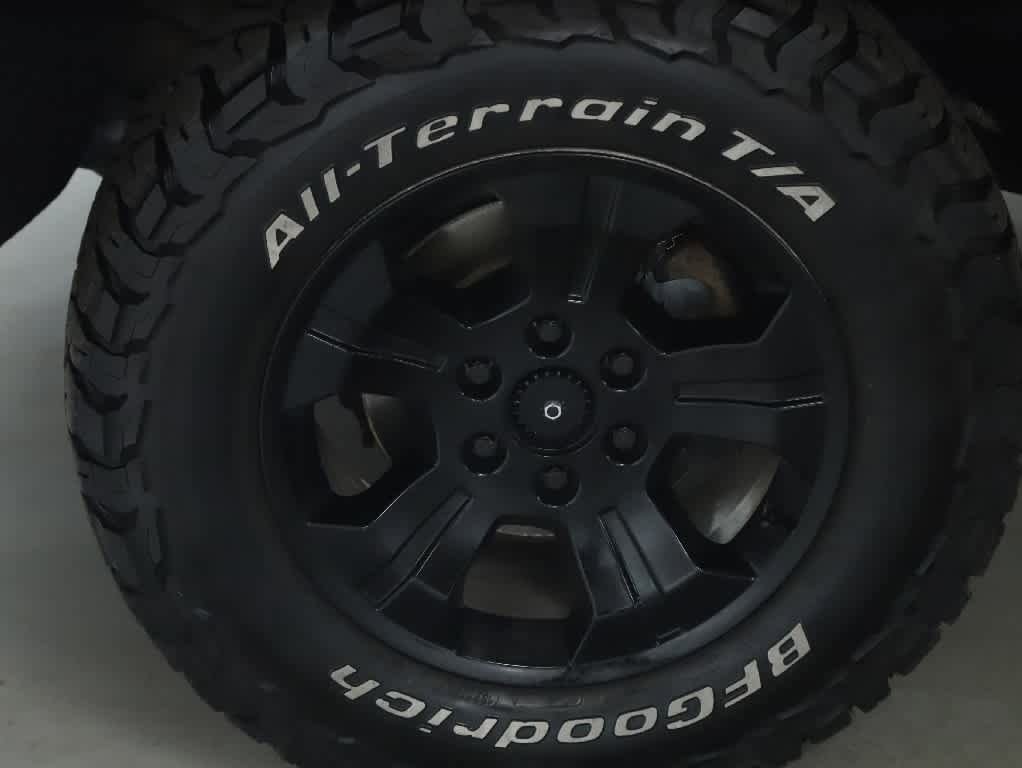 Used 2018 Chevrolet Silverado 1500 LTZ Z71 AWD/4WD image 36