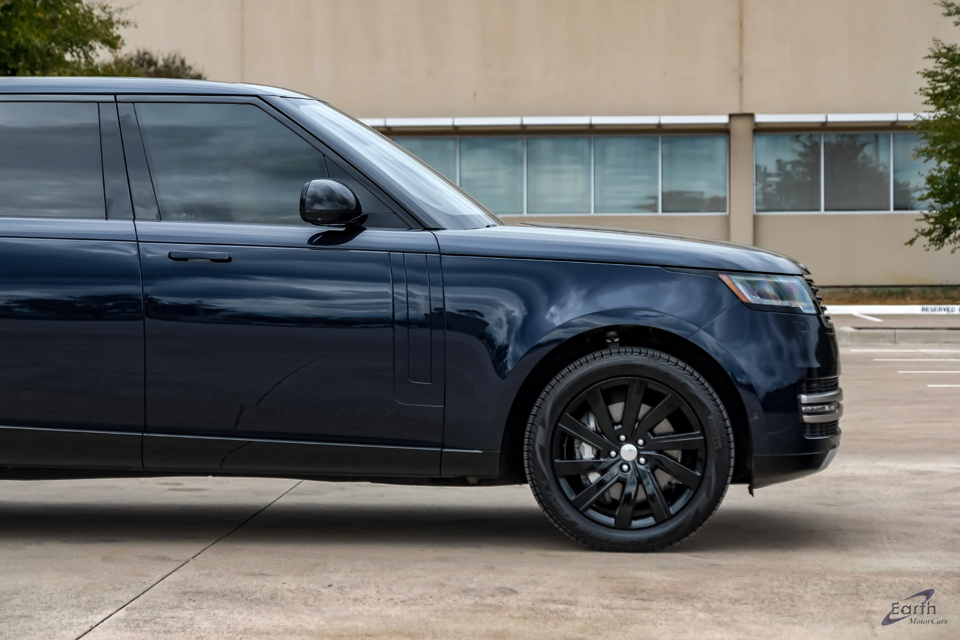 Used 2023 Land Rover Range Rover Long Wheelbase SE AWD/4WD image 22