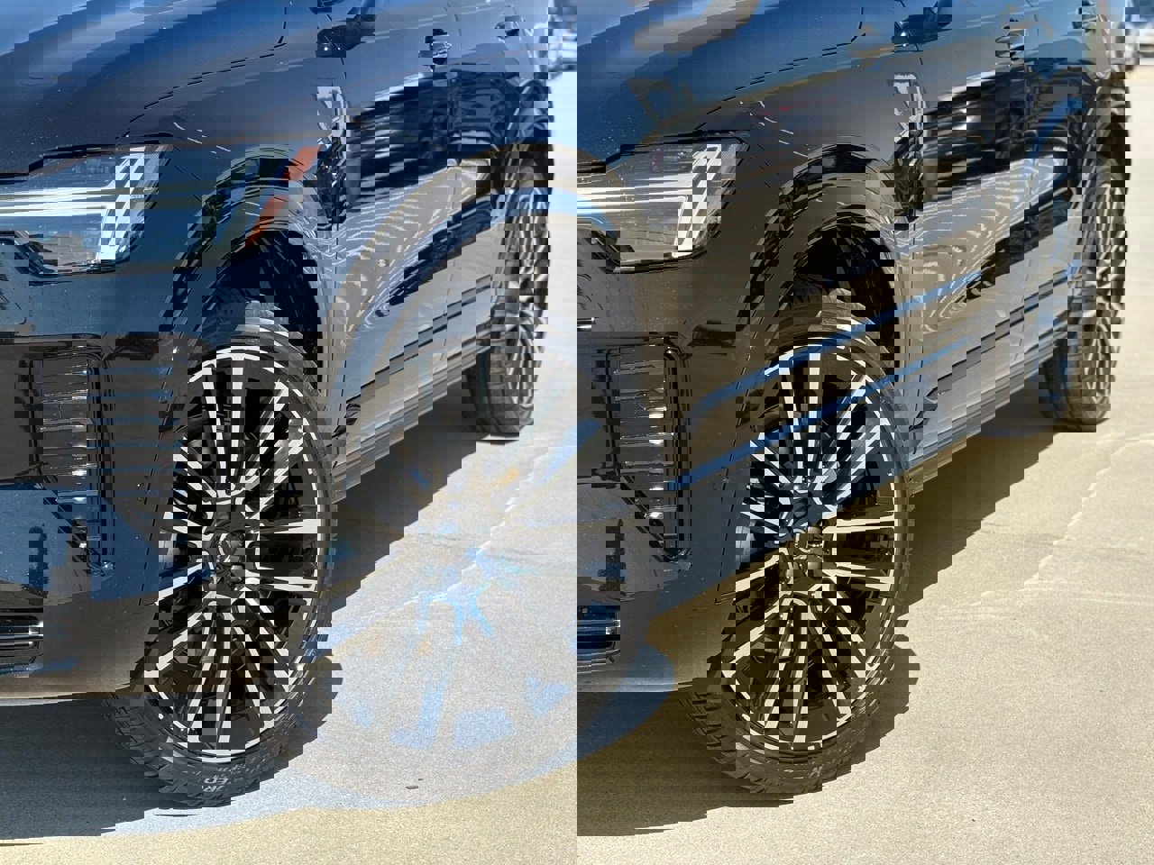 New 2026 Volvo XC90 B6 Ultra w/ Lounge Package image 8