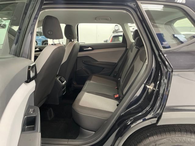 Used 2024 Volkswagen Taos S AWD/4WD image 8