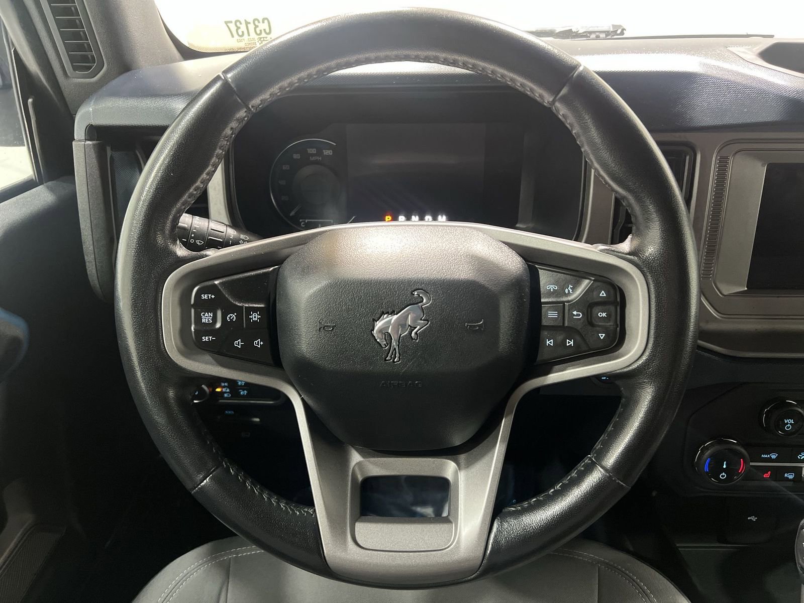 Used 2022 Ford Bronco Outer Banks image 14