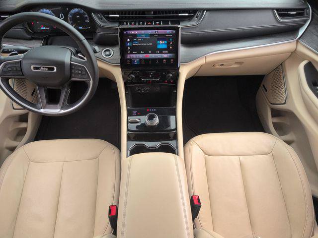 Certified 2021 Jeep Grand Cherokee L Limited AWD/4WD image 18