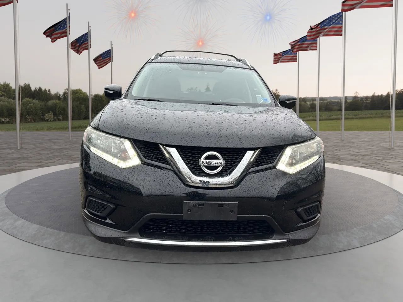Used 2015 Nissan Rogue SV image 2