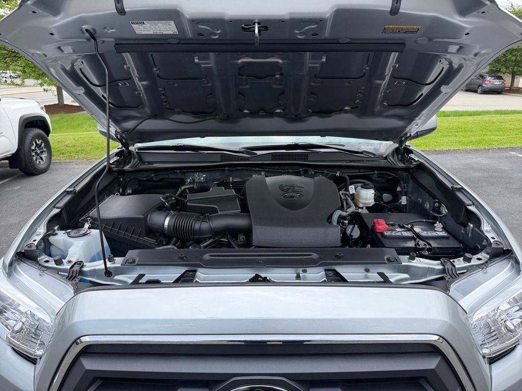 Certified 2023 Toyota Tacoma SR5 AWD/4WD image 29
