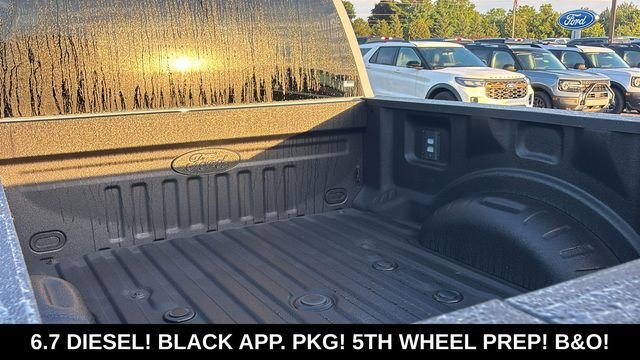 New 2026 Ford F250 Lariat w/ Black Appearance Package AWD/4WD image 29