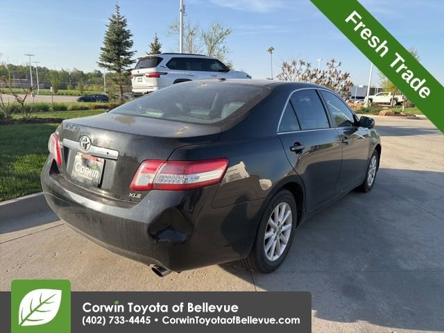 Used 2011 Toyota Camry XLE w/ XLE Extra-Value Pkg #2 FWD image 3