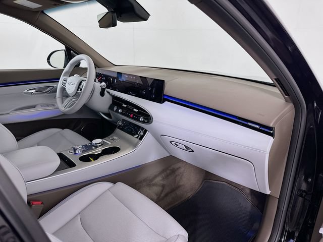 Certified 2026 Genesis GV70 2.5T Advanced AWD/4WD image 31