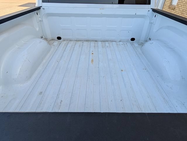 Used 2022 RAM 1500 Tradesman w/ Chrome Appearance Group RWD image 19