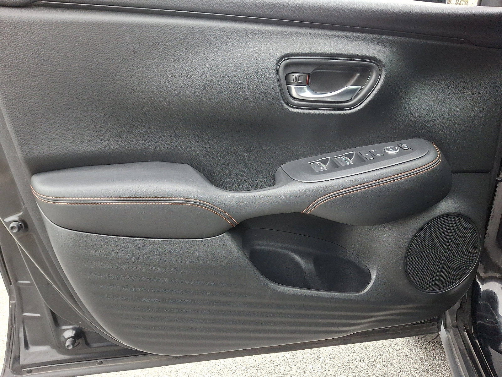 Used 2024 Honda HR-V Sport image 12