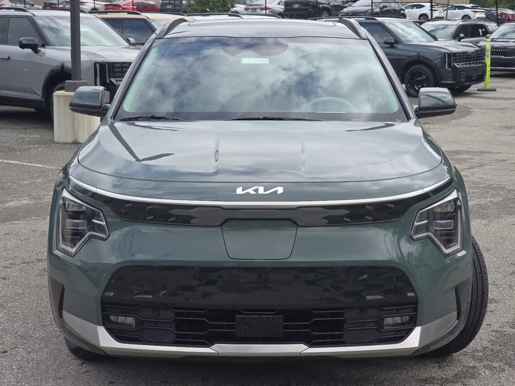 Used 2024 Kia Niro Wave w/ Wave Preserve Package FWD image 12