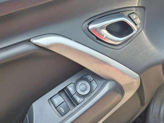 Used 2016 Chevrolet Camaro LT RWD image 14