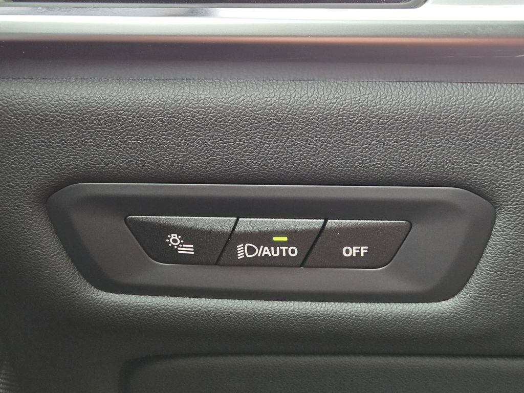 Certified 2025 BMW X5 xDrive50e w/ Parking Assistance Package image 22